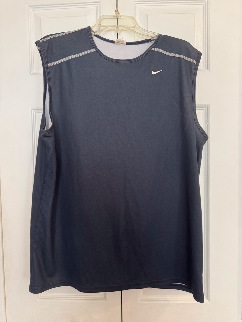 Nike men’s navy sleeveless compression shirt, size XL